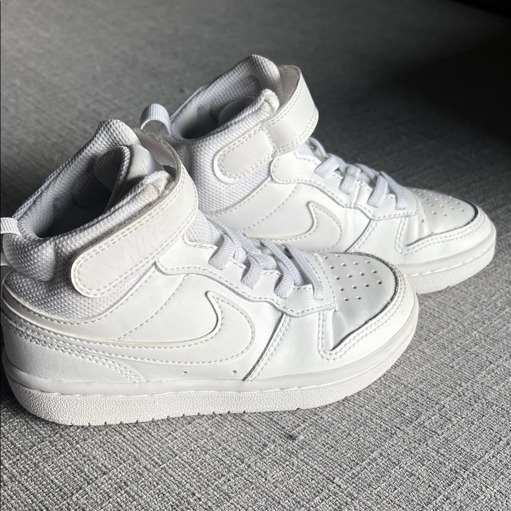 Nike Court Borough Mid Sneakers